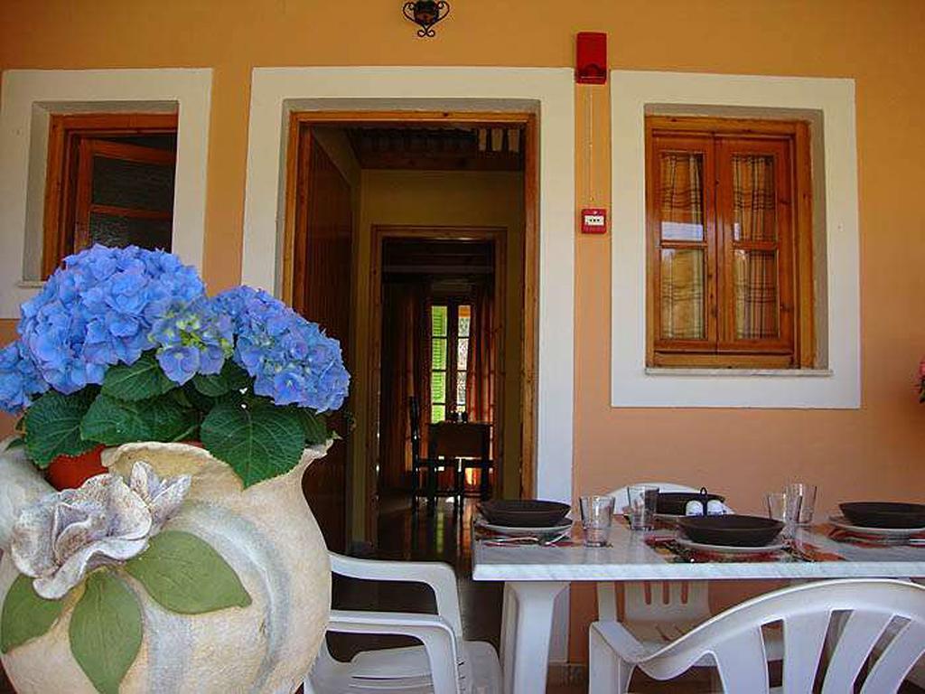 Mary Helen Apartments Κασσιόπη Εξωτερικό φωτογραφία